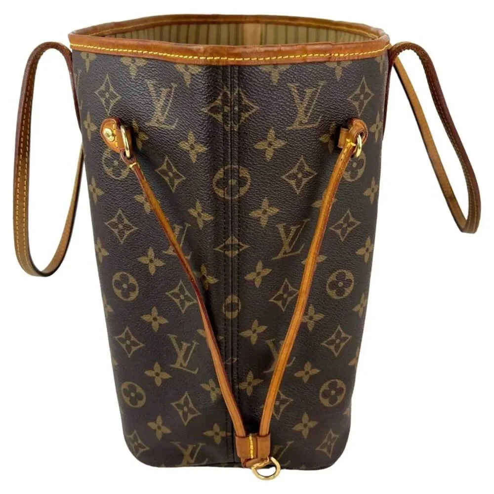 Louis Vuitton delivery duty
